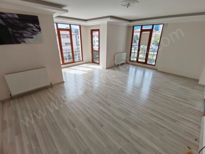 Bahçelievler Merkezde 3+1 120 M² Ara Kat Satılık Daire