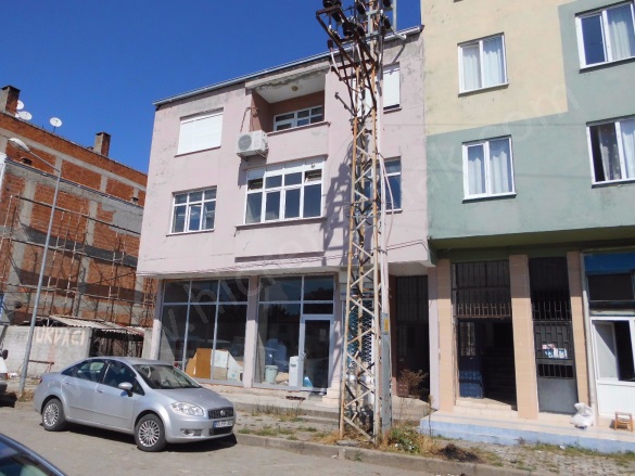 Pazar 19 Mayıs Satılık Bina |  4+1 Oda | 200M2 750.000Tl | Komple Bina | Soba | 2 Banyo | 4 Yatak Odası Resim-1