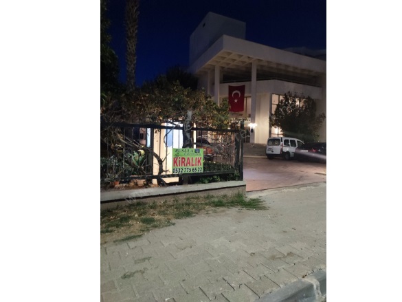 Merkez Kemer Kiralık Daire |  1+1 Oda | 50M2 Yıllık 240.000Tl Eşyalı  | 2. Kat | Klima | 1 Banyo | 1 Yatak Odası Resim-3