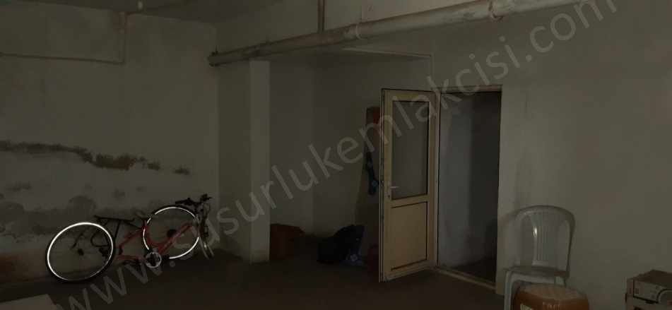 Sultaniye Mahallesi Eski Sağlık Ocağı Binasının Alt Katında 80 M2 Acil Satılık Depo Susurluk Mah