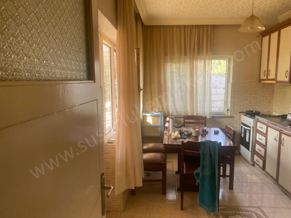 Şeker Mah. Susurluk Satılık Müstakil Ev |  3+1 Oda | 303M2 3.500.000Tl  Krediye Uygun  | Müstakil | Soba | 1 Banyo | 1 Yatak Odası Resim-4