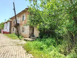 Susurluk Günaydın Mah. Satılık Bahçeli Köy Evi 472 M2