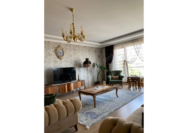 2 Nolu Beşirli Mah. Ortahisar Satılık Daire |  4+1 Oda | 210M2 6.600.000Tl  Krediye Uygun  | 2. Kat | Kombi | 2 Banyo Resim-3