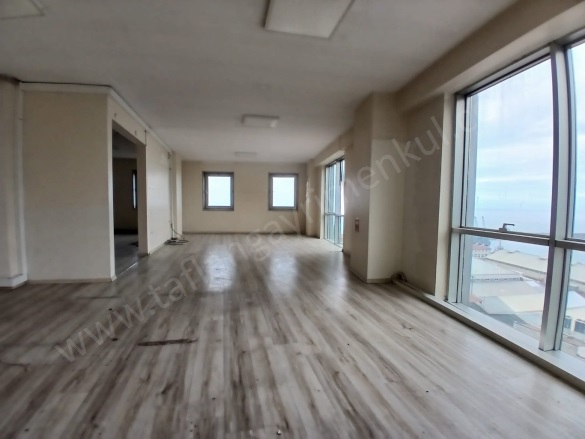 İskenderpaşa Mah. Ortahisar Kiralık Ofis / Büro |  1+1 Oda | 140M2 Aylık 60.000Tl | 6. Kat | Klima | 1 Banyo Resim-4