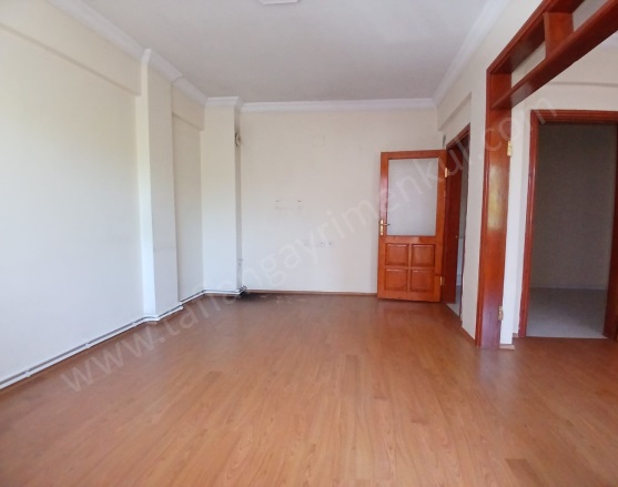 Kurtuluş Mah. Ortahisar Satılık Daire |  3+1 Oda | 130M2 2.300.000Tl  Krediye Uygun  | 1. Kat | Kombi | 1 Banyo Resim-4