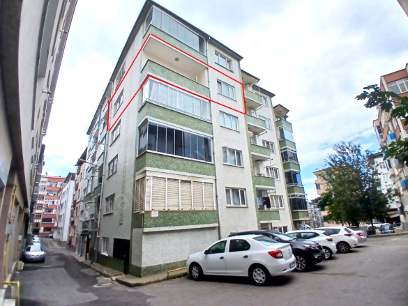İnönü Mah. Ortahisar Satılık Daire |  3+1 Oda | 140M2 2.500.000Tl | 4. Kat | Kombi | 1 Banyo Resim-2