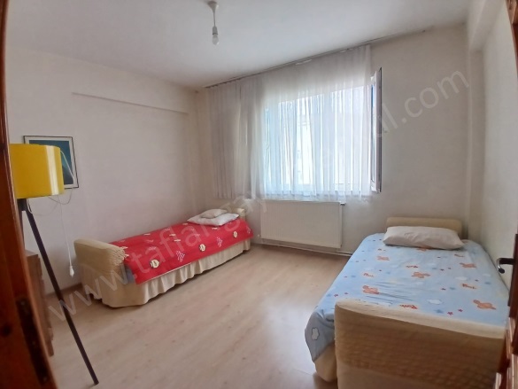 İnönü Mah. Ortahisar Satılık Daire |  3+1 Oda | 140M2 2.500.000Tl | 4. Kat | Kombi | 1 Banyo Resim-5