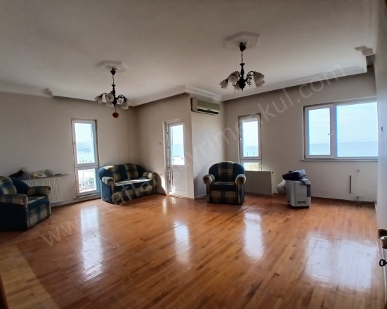 Yenimahalle Mah. Ortahisar Kiralık Daire |  3+1 Oda | 150M2 Aylık 25.000Tl | 6. Kat | Kombi | 1 Banyo Resim-3