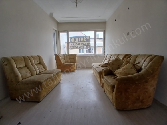 Çarşı Mah. Ortahisar Satılık Daire |  2+1 Oda | 100M2 2.000.000Tl  Krediye Uygun  | 5. Kat | Soba | 1 Banyo Resim-4