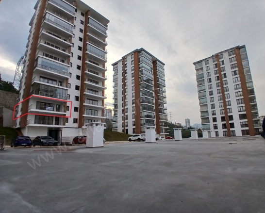 Yıldızlı Mah. Akçaabat Kiralık Daire |  3+1 Oda | 165M2 Aylık 25.000Tl | 2. Kat | Kombi | 2 Banyo Resim-1