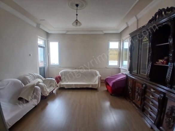 2 Nolu Erdoğdu Mah. Ortahisar Satılık Daire |  3+1 Oda | 135M2 3.750.000Tl  Krediye Uygun  | 5. Kat | Kombi | 1 Banyo Resim-4