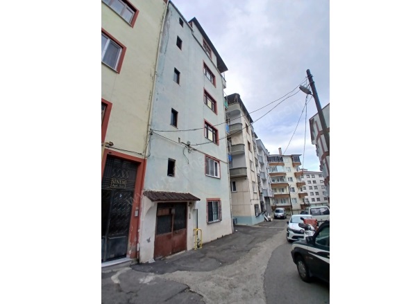 Bahçecik Mah. Ortahisar Satılık Daire |  2+1 Oda | 90M2 2.050.000Tl  Krediye Uygun  | 2. Kat | Kombi | 1 Banyo Resim-2