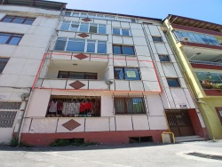 Ortahisar Kurtuluş Mah. Satılık Daire 3+1 130 M2 | 1. Kat | Kombi | 1 Banyo