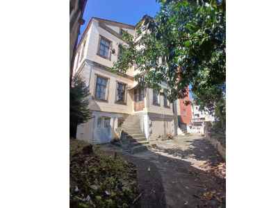 Building For Sale in  Turkey, Trabzon, Ortahisar, Gulbaharhatun neighborhood , 8+ Room, 342 m2