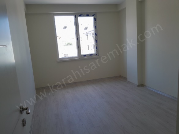 Kanlıca Mah. Afyon Satılık Daire |  3+1 Oda | 115M2 4.750.000Tl  Krediye Uygun  | Giriş Katı | Doğalgaz | 2 Banyo | 1 Yatak Odası Resim-2