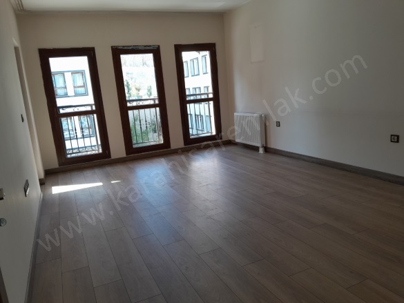 Dörtyol Mah. Afyon Kiralık Daire |  2+1 Oda | 88M2 Aylık 14.000Tl  Krediye Uygun  | 3. Kat | Merkezi Isınma | 1 Banyo | 1 Yatak Odası Resim-3
