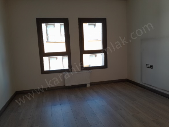 Dörtyol Mah. Afyon Kiralık Daire |  2+1 Oda | 88M2 Aylık 14.000Tl  Krediye Uygun  | 3. Kat | Merkezi Isınma | 1 Banyo | 1 Yatak Odası Resim-4