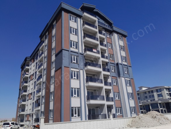 Erkmen Afyon Satılık Daire |  4+1 Oda | 165M2 5.700.000Tl | 5. Kat | Doğalgaz | 2 Banyo | 1 Yatak Odası Resim-2