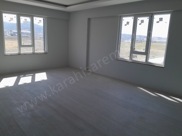 Erkmen Afyon Satılık Daire |  4+1 Oda | 165M2 5.700.000Tl | 5. Kat | Doğalgaz | 2 Banyo | 1 Yatak Odası Resim-5