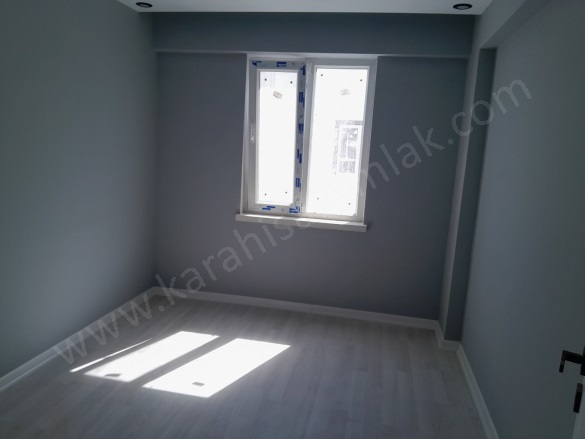 Fatih Mah. Afyon Satılık Daire |  3+1 Oda | 120M2 3.700.000Tl | 3. Kat | Doğalgaz | 1 Banyo | 1 Yatak Odası Resim-2