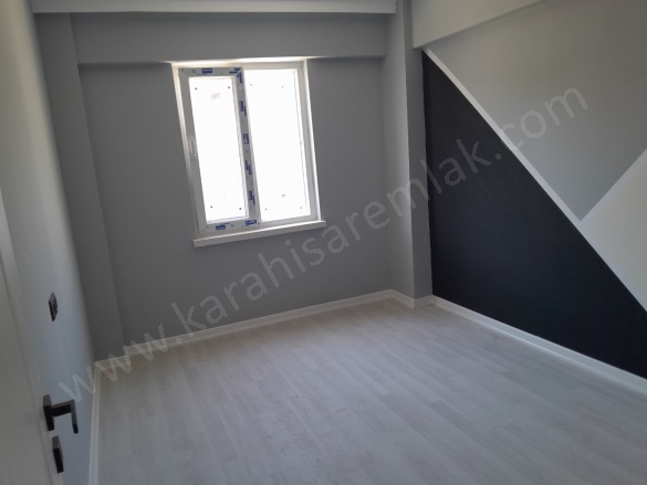 Fatih Mah. Afyon Satılık Daire |  3+1 Oda | 120M2 3.700.000Tl | 3. Kat | Doğalgaz | 1 Banyo | 1 Yatak Odası Resim-5