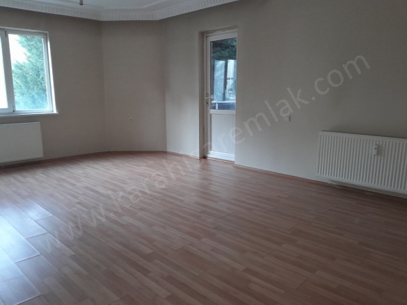 Selçuklu Mah. Afyon Kiralık Daire |  3+1 Oda | 135M2 Aylık 19.000Tl | 1. Kat | Jeotermal | 2 Banyo | 1 Yatak Odası Resim-5