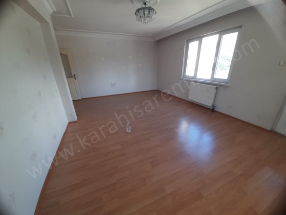 Kocatepe Mah. Afyon Satılık Daire |  3+1 Oda | 125M2 3.450.000Tl | 2. Kat | Doğalgaz | 1 Banyo | 1 Yatak Odası Resim-5