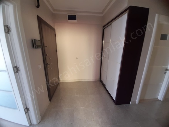 Gazi Mah. Afyon Kiralık Daire |  3+1 Oda | 110M2 Aylık 21.000Tl | 2. Kat | Doğalgaz | 1 Banyo | 1 Yatak Odası Resim-2