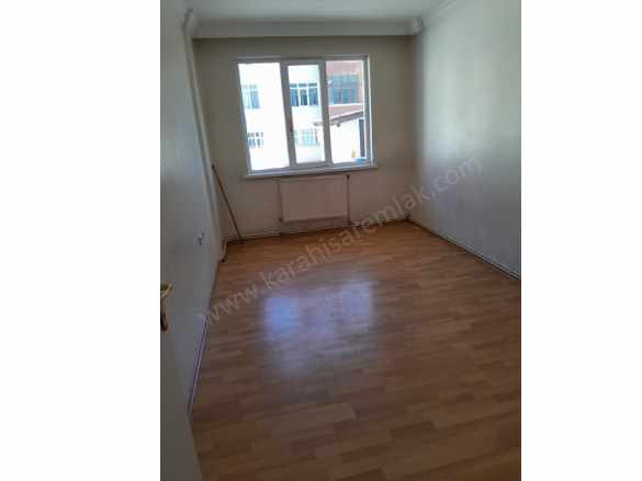 Kurtuluş Cd Üzeri Kiralık Daire D Gazlı 3+1 Merkez Cumhuriyet Mah