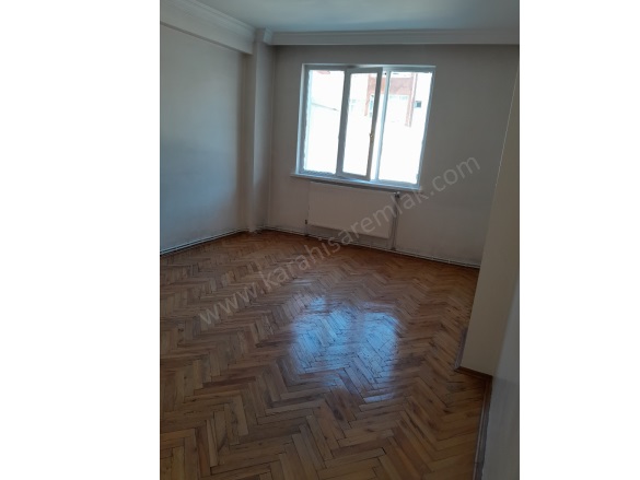 Cumhuriyet Mah. Afyon Kiralık Daire |  3+1 Oda | 105M2 Aylık 11.500Tl | 1. Kat | Doğalgaz | 1 Banyo | 1 Yatak Odası Resim-4