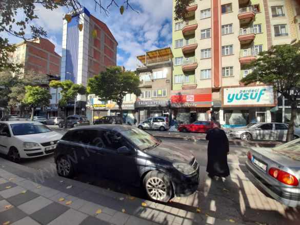 Kurtuluş Cad Üzeri Satılık Daire D Gazlı 3+1 Merkez Cumhuriyet Mah