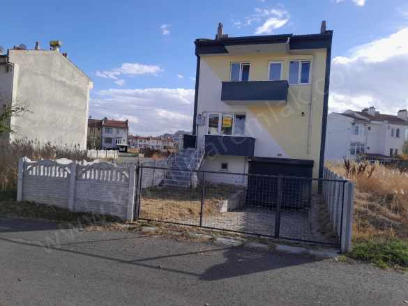 Devlet Hastanesi Karşısı Satılık Müstakil Ev Bina 3+1 Merkez Orhangazi Mah