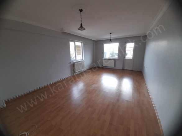 Cumhuriyet Mah. Afyon Kiralık Daire |  3+1 Oda | 120M2 Aylık 17.000Tl | 4. Kat | Doğalgaz | 2 Banyo | 1 Yatak Odası Resim-5