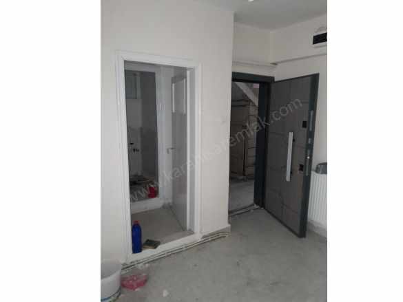 Cumhuriyet Mh Satılık Daire Depo Tapulu Dair 2+1 Merkez