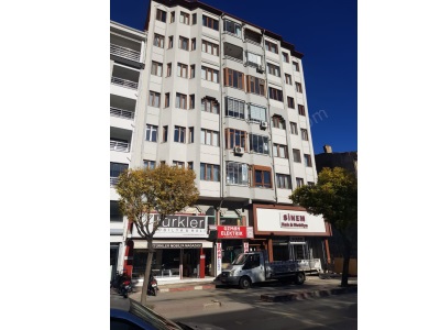 Kurtuluş Cd Üzeri Kiralık Daire D Gazlı 3+1 Merkez Cumhuriyet Mah