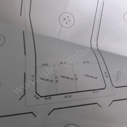 Çınarlı Mah. Erciş Satılık Arsa |  640M2 170.000Tl Resim-1