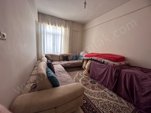 Yenişehir Mah. İskenderun Satılık Daire |  3+1 Oda | 110M2 3.000.000Tl | 3. Kat | Klima | 1 Banyo | 1 Yatak Odası Resim-4