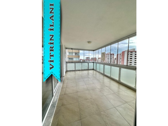 Teyyaredüzü Mah. Giresun Kiralık Daire |  3+1 Oda | 190M2 Aylık 32.000Tl | 6. Kat | Kombi | 1 Banyo | 3 Yatak Odası Resim-4