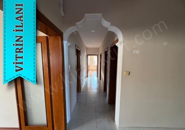 Teyyaredüzü Mah. Giresun Kiralık Daire |  3+1 Oda | 170M2 Yıllık 29.500Tl | 4. Kat | Kombi | 2 Banyo | 3 Yatak Odası Resim-3