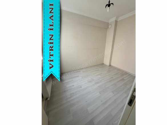 Tralles Gayrimenkulden Orta Mahallede Satılık Daire 1+1 : Efeler Mah