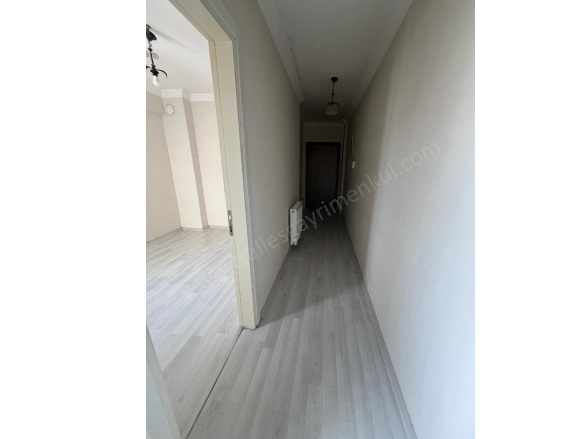 Orta Mah. Efeler Satılık Daire |  1+1 Oda | 50M2 1.900.000Tl | 4. Kat | 1 Banyo | 1 Yatak Odası Resim-4