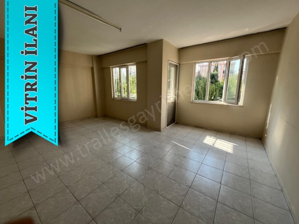 Cumhuriyet Mah. Efeler Satılık Daire |  2+1 Oda | 95M2 2.600.000Tl | 1. Kat | 1 Banyo | 1 Yatak Odası Resim-3