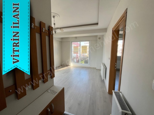 Ata Mah. Efeler Satılık Daire |  1+1 Oda | 50M2 2.500.000Tl | 3. Kat | Kombi | 1 Banyo | 2 Yatak Odası Resim-2