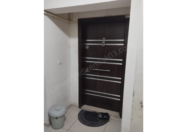 Millet Mah. Yıldırım Satılık Daire |  3+1 Oda | 145M2 4.500.000Tl  Krediye Uygun  | 1. Kat | Kombi | 2 Banyo | 1 Yatak Odası Resim-3