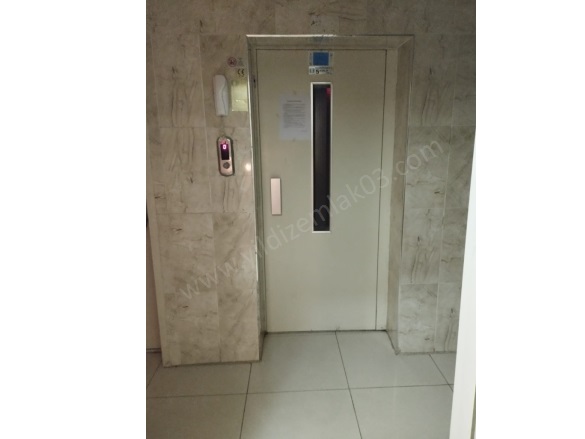 Millet Mah. Yıldırım Satılık Daire |  3+1 Oda | 145M2 4.500.000Tl  Krediye Uygun  | 1. Kat | Kombi | 2 Banyo | 1 Yatak Odası Resim-5