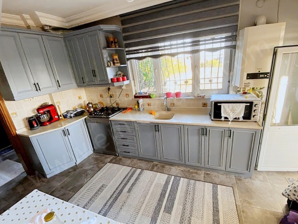 Kamiloba Mah. Büyükçekmece Satılık Bina |  7+3 Oda | 315M2 0Tl  Krediye Uygun  | Kombi | 3 Banyo | 7 Yatak Odası Resim-5