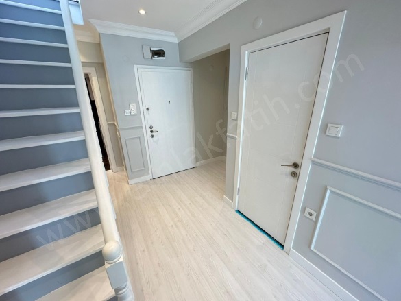 Kıztaşı Satılık Daire Fatih Satılık Daire |  3+1 Oda | 135M2 6.200.000Tl  Krediye Uygun  | 4. Kat | Kombi | 1 Banyo | 3 Yatak Odası Resim-2