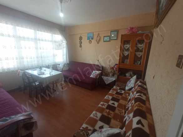 Yedikule Kiralık Daire Cadde Üzeri Eşyalı 2+1 Fatih