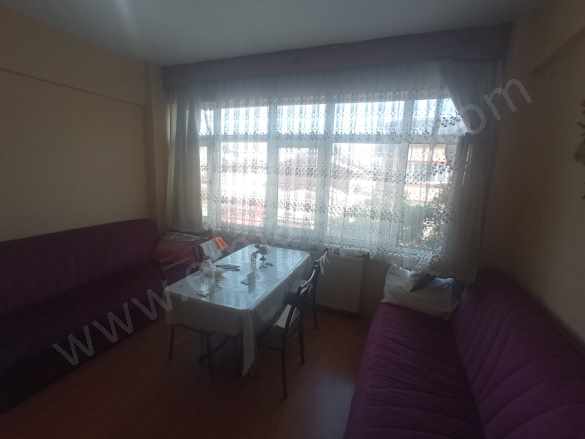 Yedikule Kiralık Daire Cadde Üzeri Eşyalı 2+1 Fatih