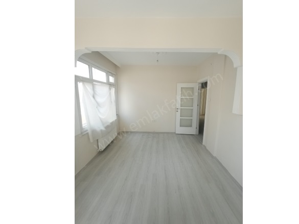 Kocamustafapaşa Kiralık Daire Fatih Kiralık Daire |  2+1 Oda | 65M2 Aylık 24.000Tl  Krediye Uygun  | 3. Kat | Kombi | 1 Banyo | 1 Yatak Odası Resim-4